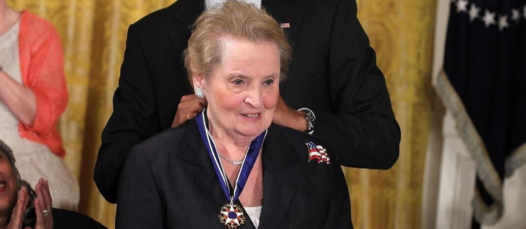 Se ha muerto Madeleine Albright, la primera mujer que encabezó la diplomacia estadounidense
